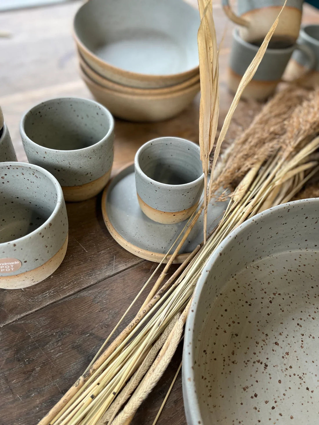 Ceramika artystyczna w Twoim domu – postaw na unikalne rękodzieło