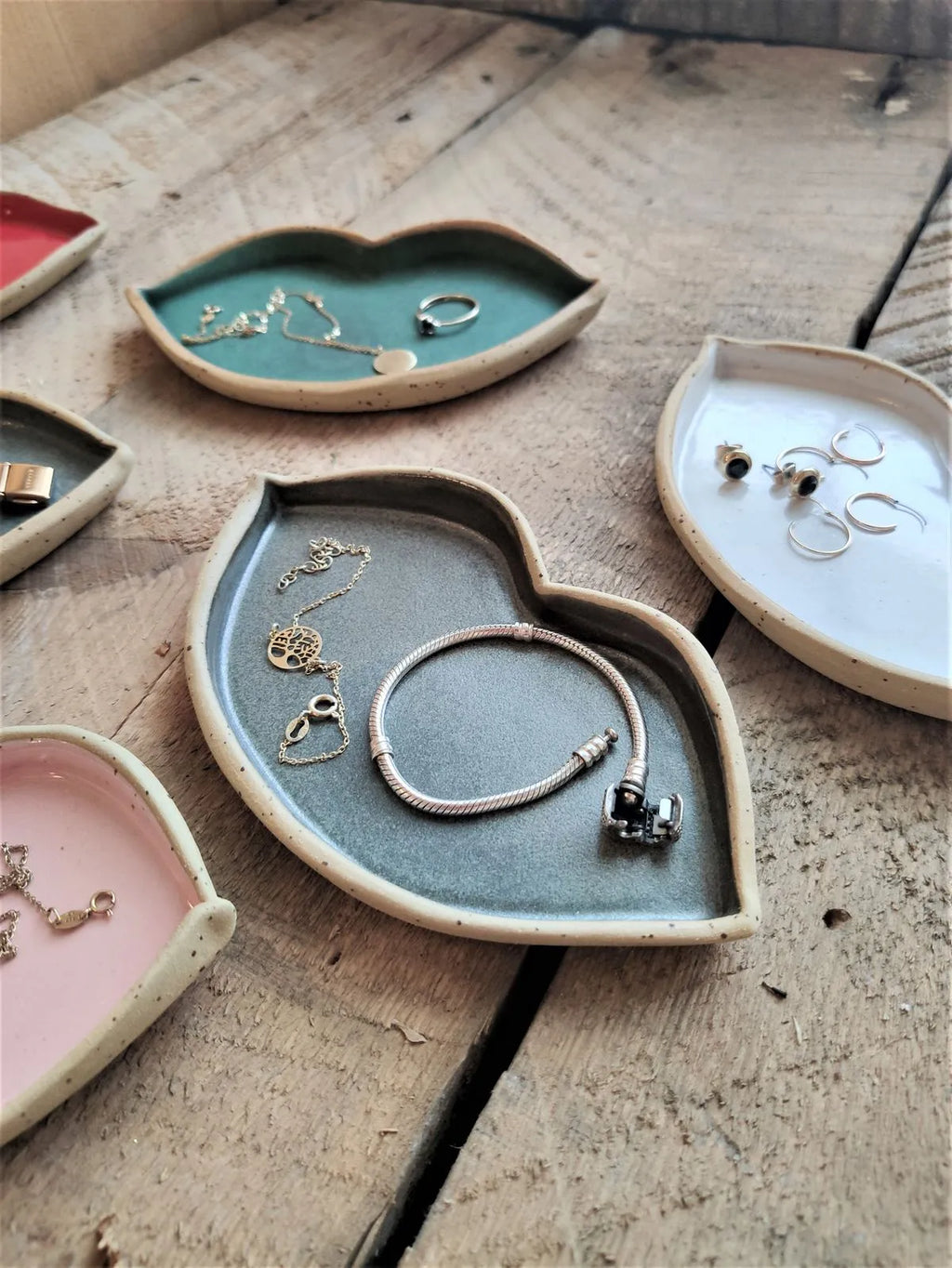 Organizer na Biżuterię USTA | HD