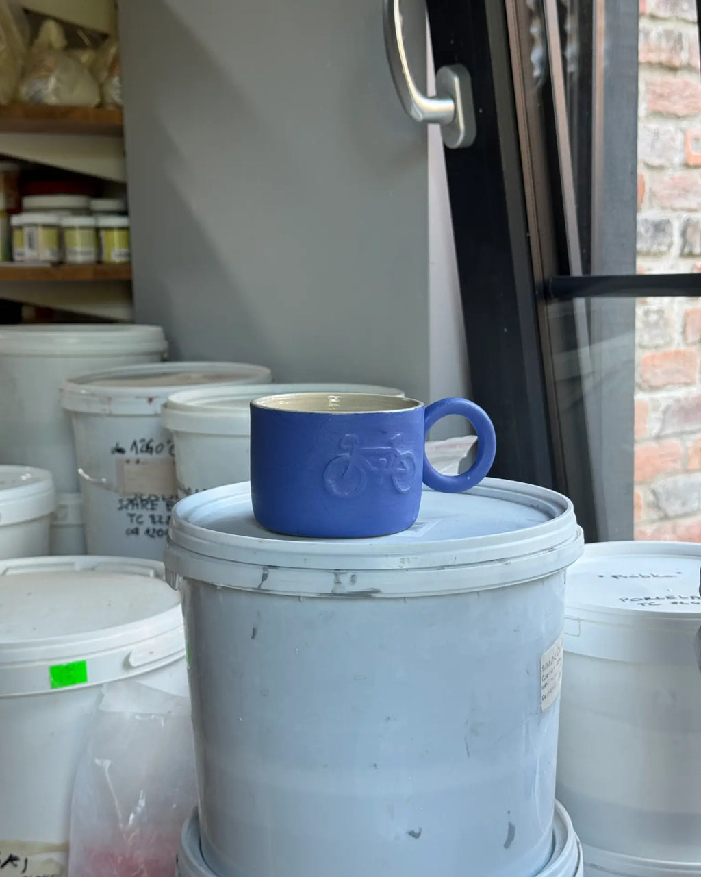 Kubek z Uchem Royal Blue Bike 320 ml | CR