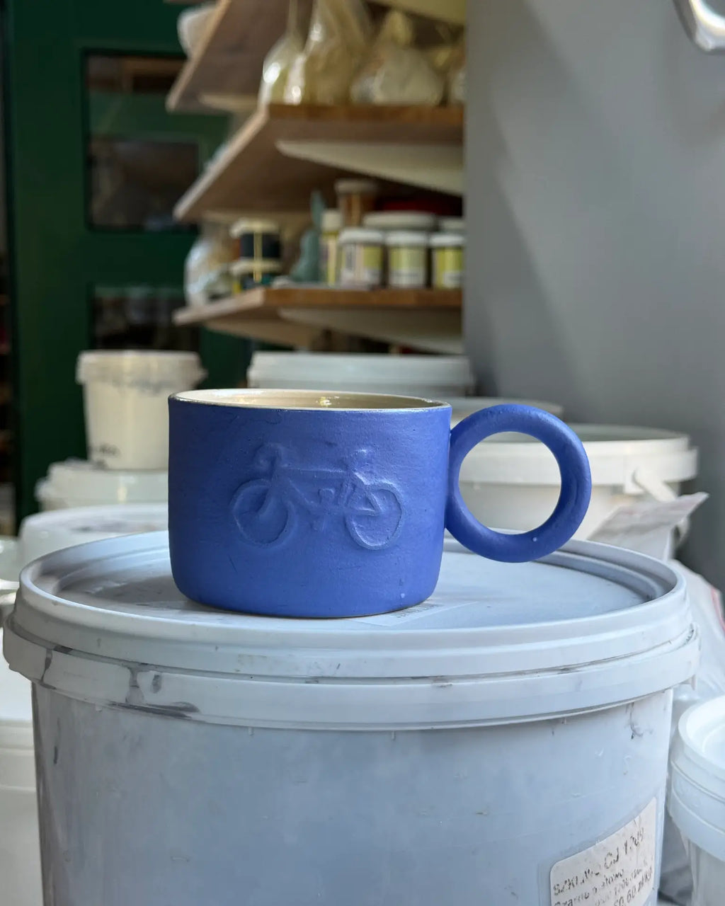 Kubek z Uchem Royal Blue Bike 320 ml | CR