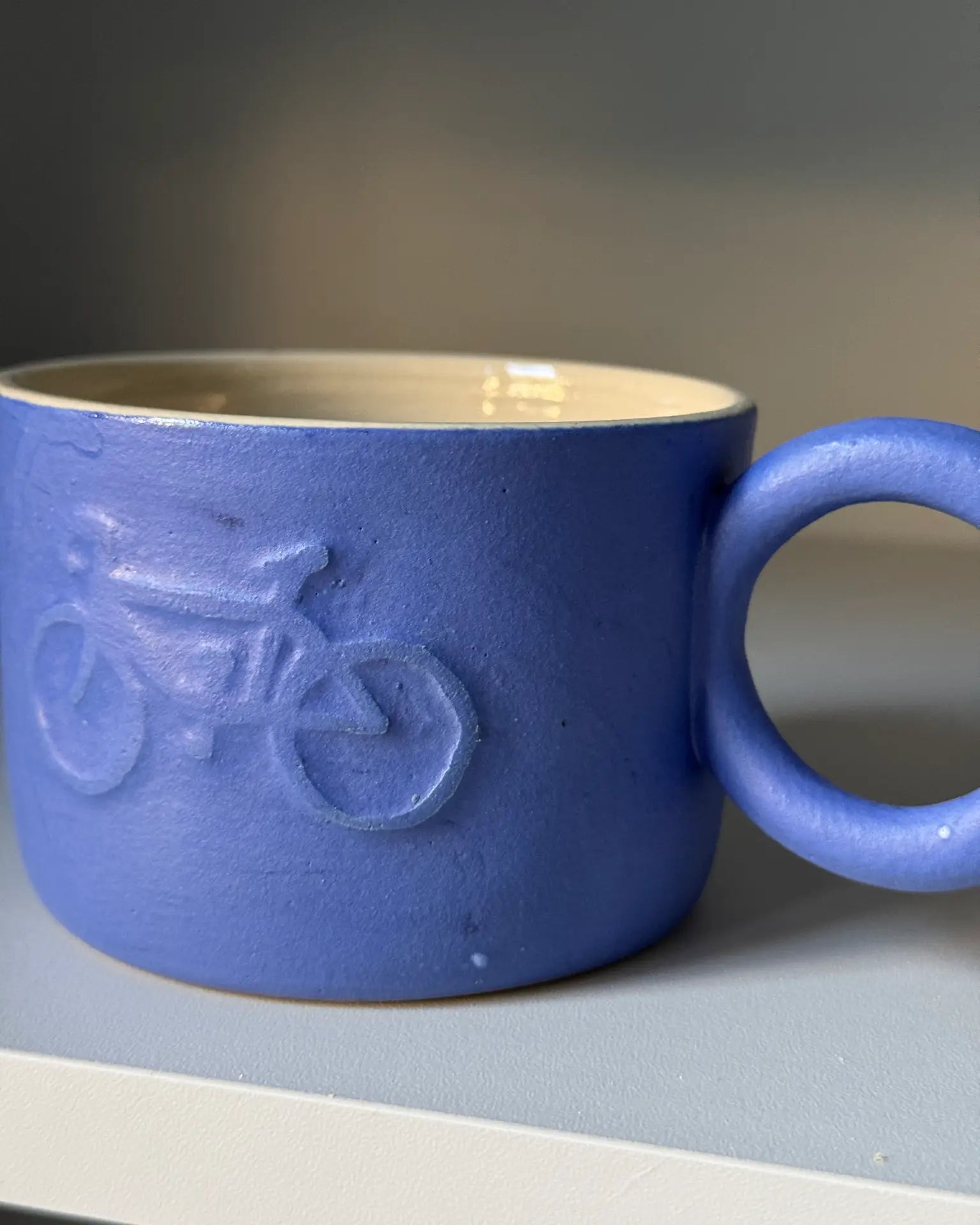 Kubek z Uchem Royal Blue Bike 320 ml | CR